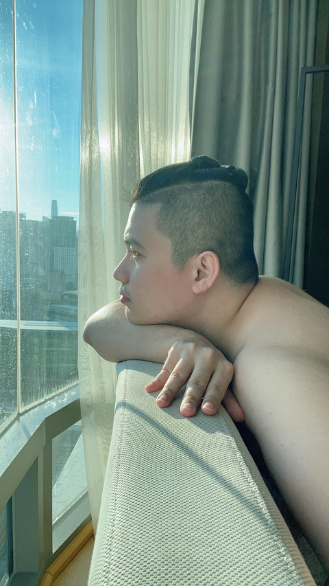 OnlyFans üst resmi gebu_bottom