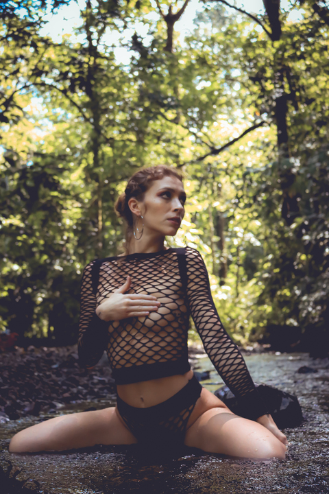 OnlyFansヘッダー写真 gingersnapilcious