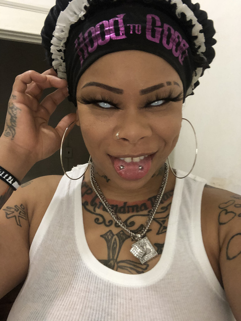 Obraz nagłówka OnlyFans glaze_my_doughnutz