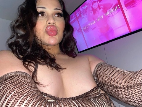 Снимка на заглавие на OnlyFans helenab4by