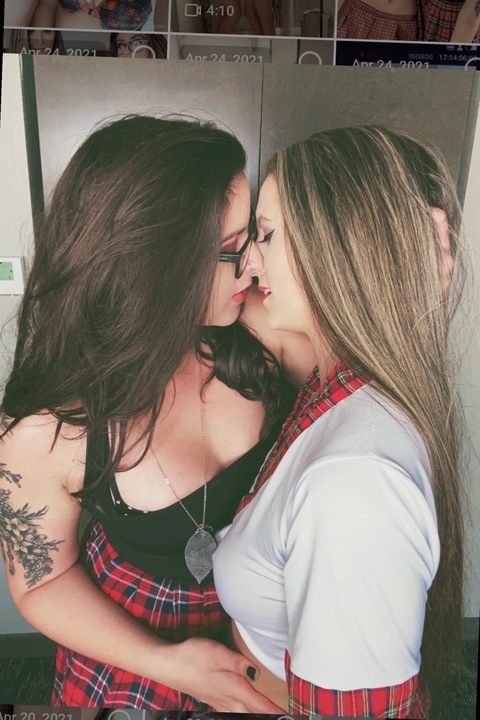 Снимка на заглавие на OnlyFans heyyguido