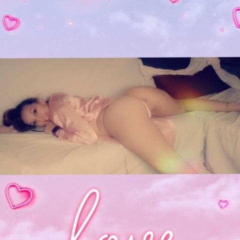 OnlyFansヘッダー写真 hislittlemommy