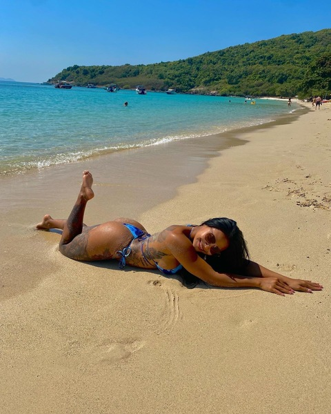 Снимка на заглавие на OnlyFans hola_vix