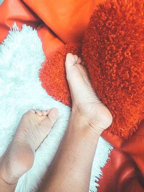 OnlyFans header picture holmes_sara