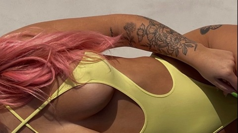 Imagem de cabeçalho do OnlyFans honeypaige