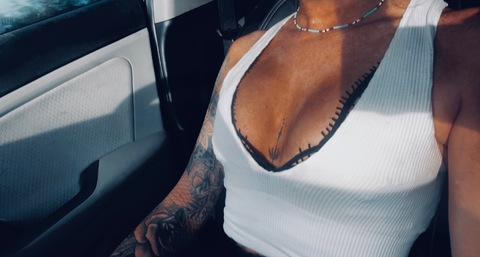 Снимка на заглавие на OnlyFans honeyyybaeee