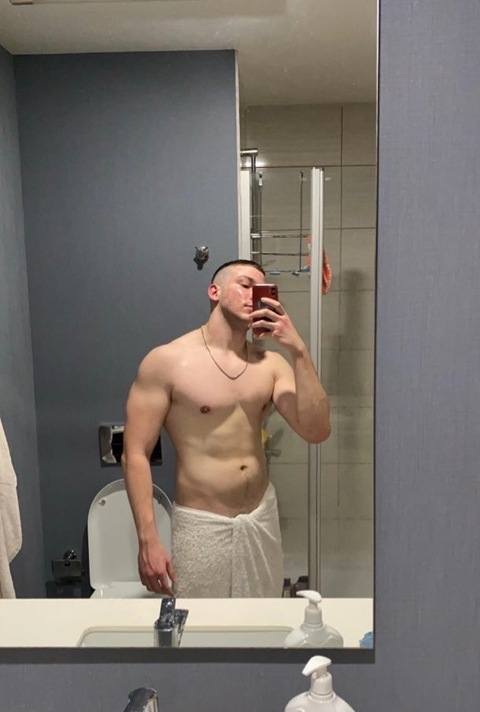 Imagem de cabeçalho do OnlyFans idkmaybw