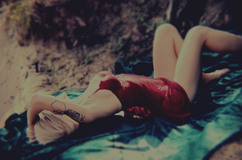 Imagen de encabezado de OnlyFans de im.over.covid