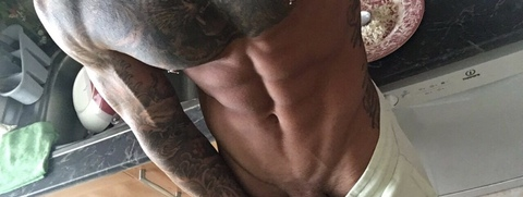 OnlyFansヘッダー写真 imanolbrown