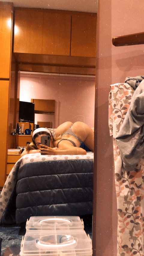 OnlyFans हेडर तस्वीर irenehc99