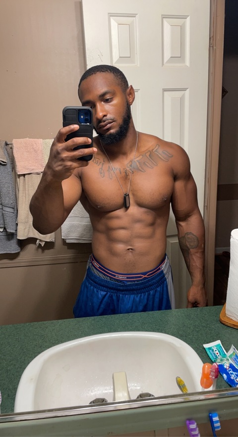 OnlyFans üst resmi israelthagod