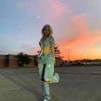 ओन्लीफैंस प्रोफाइल चित्र ivyerino