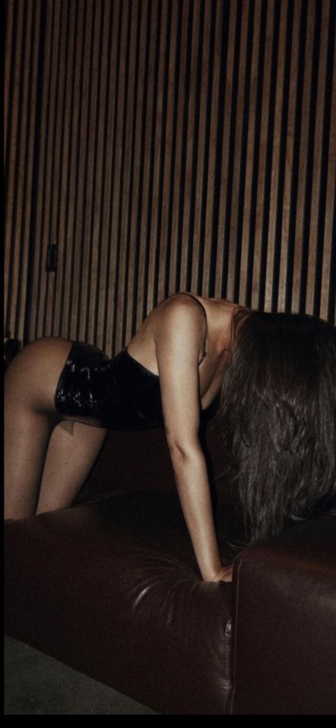 OnlyFansヘッダー写真 jessicavolkova12