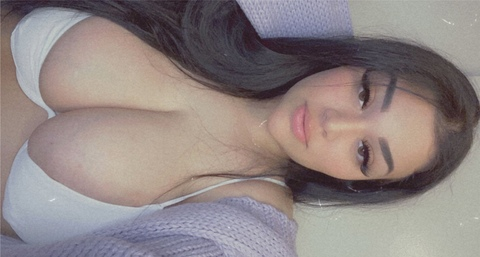 Снимка на заглавие на OnlyFans karengl