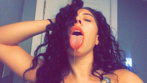 OnlyFans हेडर तस्वीर kashabaee