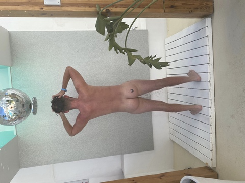 Image d'en-tête OnlyFans kegsy