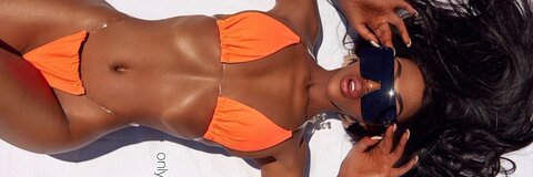 OnlyFans üst resmi keitu_barbie