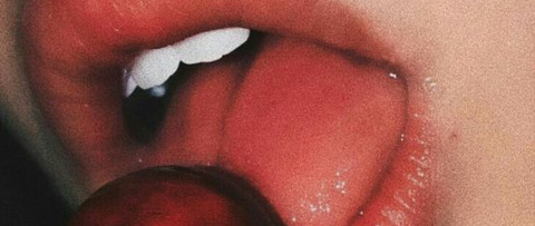 OnlyFans header picture kimsominof