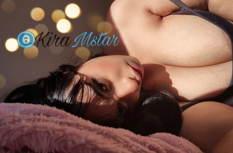 OnlyFans header picture kiramstar