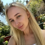 OnlyFansのプロフィール写真kristinevans