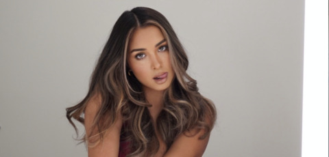 Imagen de encabezado de OnlyFans de krystaalized