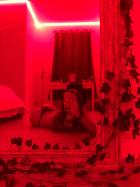 Obraz nagłówka OnlyFans la_santa