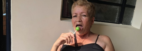 Image d'en-tête OnlyFans laabuelaa