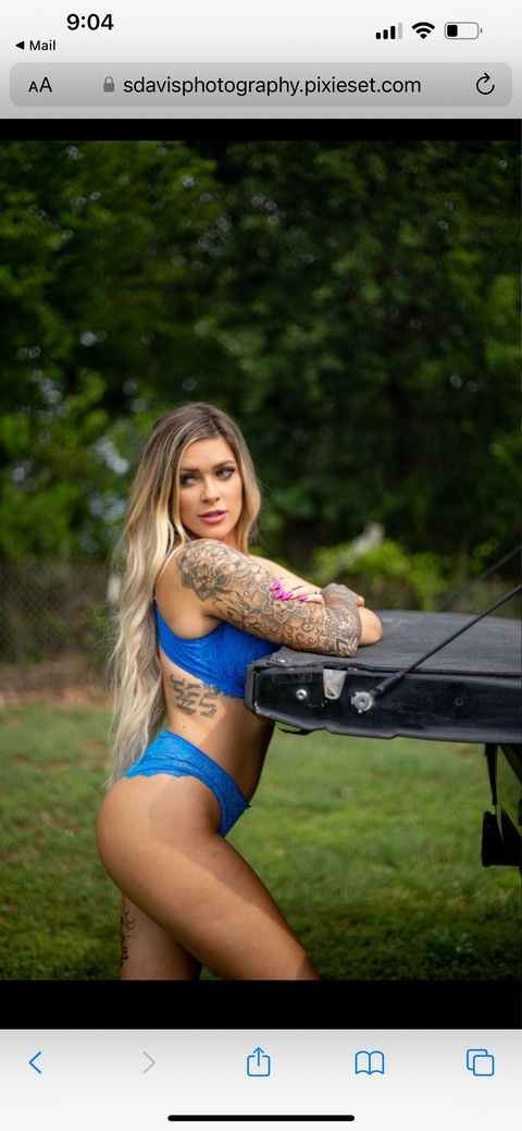 OnlyFans 헤더 사진 laceyblair