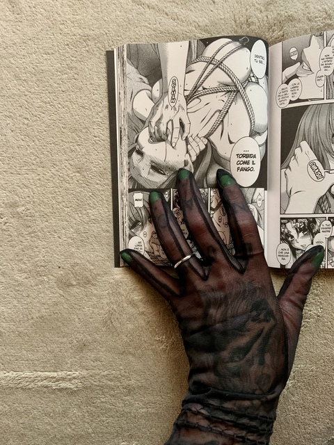 OnlyFans header picture lamarti