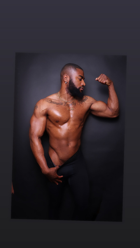 OnlyFansヘッダー写真 leekthapunisher