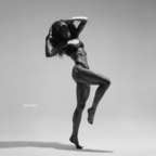 OnlyFansのプロフィール写真linaakindele