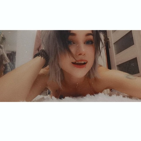 Image d'en-tête OnlyFans littlenanciak