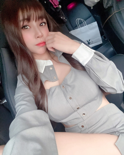 Снимка на заглавие на OnlyFans liya_0715