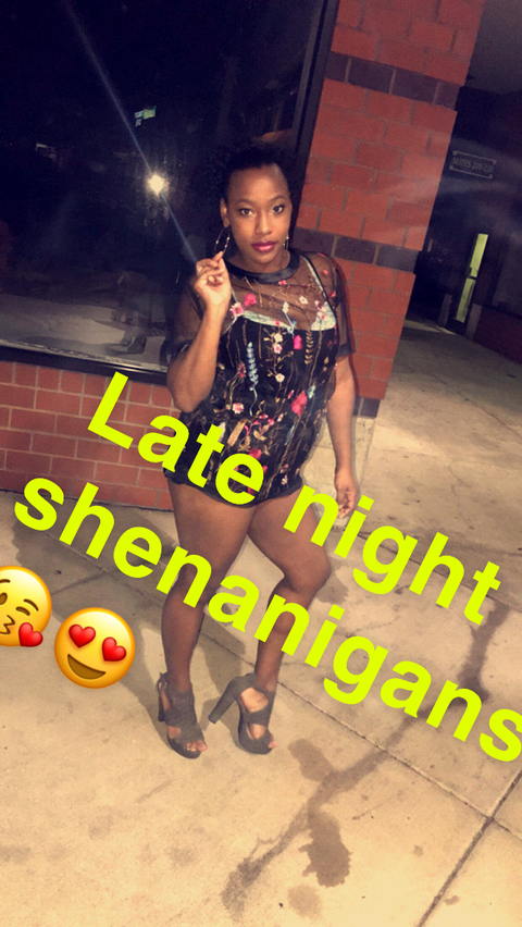 OnlyFans üst resmi lovely-mimi