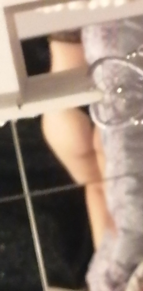 OnlyFans 헤더 사진 lucymayz