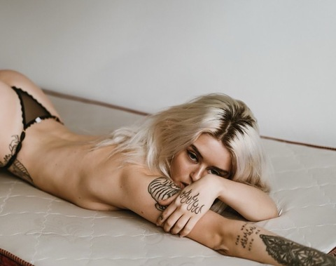 OnlyFansヘッダー写真 lulysca_free