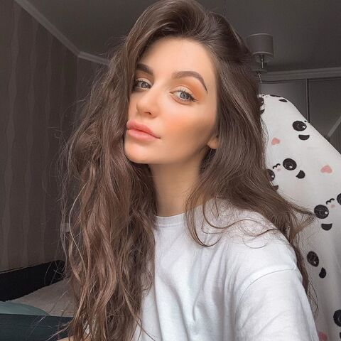 OnlyFansヘッダー写真 lyasheva