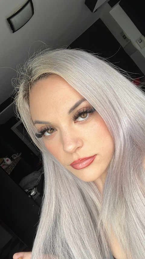 صورة رأس OnlyFans mamilaquinnonlyfans