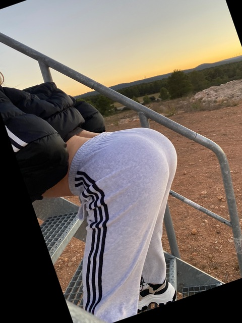 Снимка на заглавие на OnlyFans martamartiineez