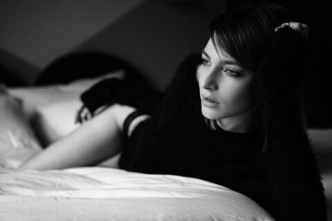 OnlyFans 헤더 사진 mary_art_model