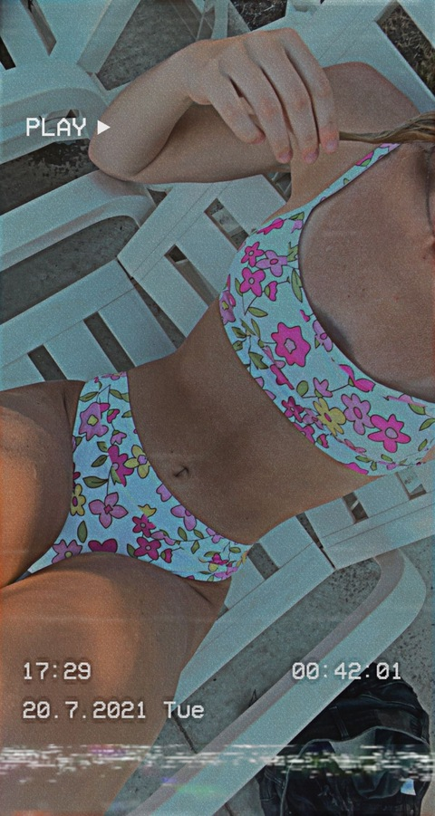 Image d'en-tête OnlyFans meganrose.ee