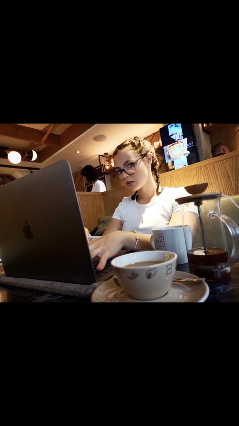 OnlyFans हेडर तस्वीर megartron