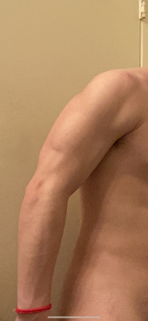 OnlyFansヘッダー写真 metryingtoflirt