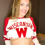 ओन्लीफैंस प्रोफाइल चित्र midwest_tiff