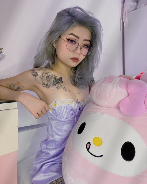 Gambar header OnlyFans minichashu