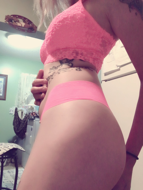 Снимка на заглавие на OnlyFans mollc97