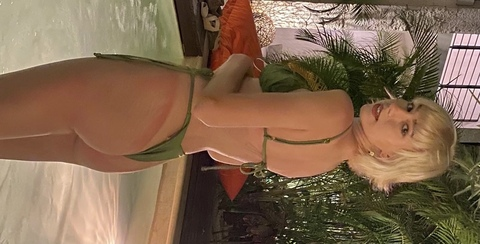 Снимка на заглавие на OnlyFans moregano