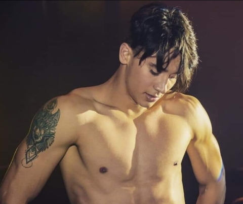 OnlyFans हेडर तस्वीर mylow_____