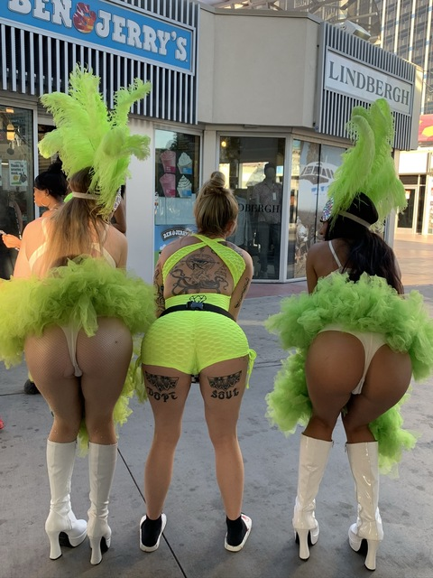 OnlyFans üst resmi mzqueen407