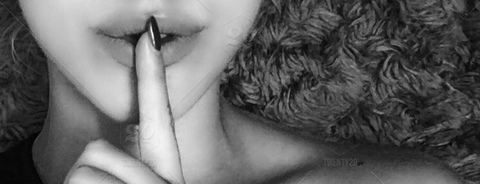 OnlyFans हेडर तस्वीर nanisxoxo